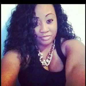 Meet your Posher, Reneisha